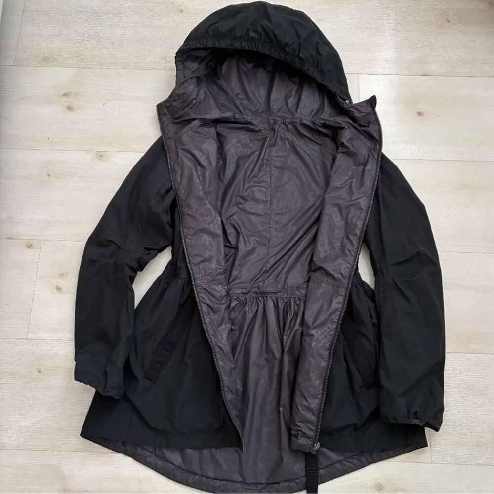 Lululemon Rain for Daze Reversible Women's Black Jacket Size 6